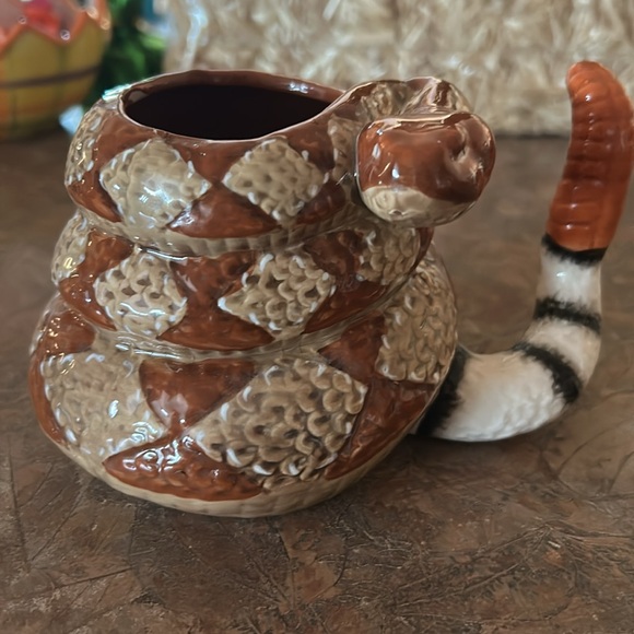 Handcrafted Ceramic Rattlesnake Mug - Picture 9 of 10